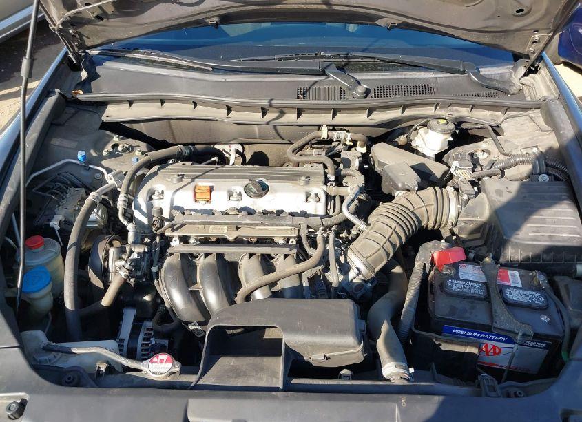 Photo 10 of 2010 Honda Accord 2.4 LX (VIN 1HGCP2F35AA103756)