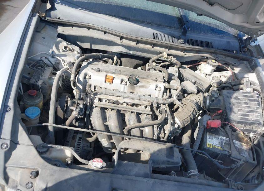 Photo 10 of 2010 Honda Accord 2.4 LX (VIN 1HGCP2F35AA109542)