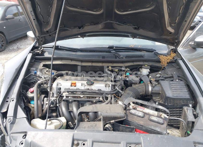 Photo 10 of 2010 Honda Accord 2.4 LX (VIN 1HGCP2F35AA109833)