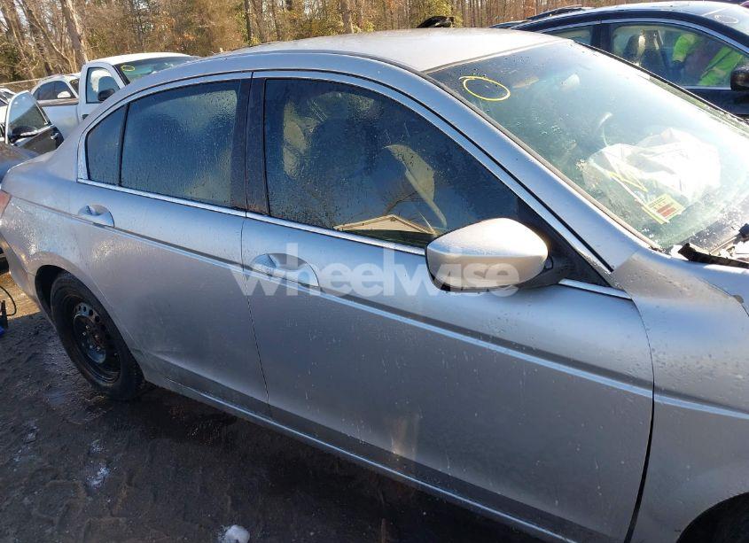 Photo 14 of 2010 Honda Accord 2.4 LX (VIN 1HGCP2F35AA136353)