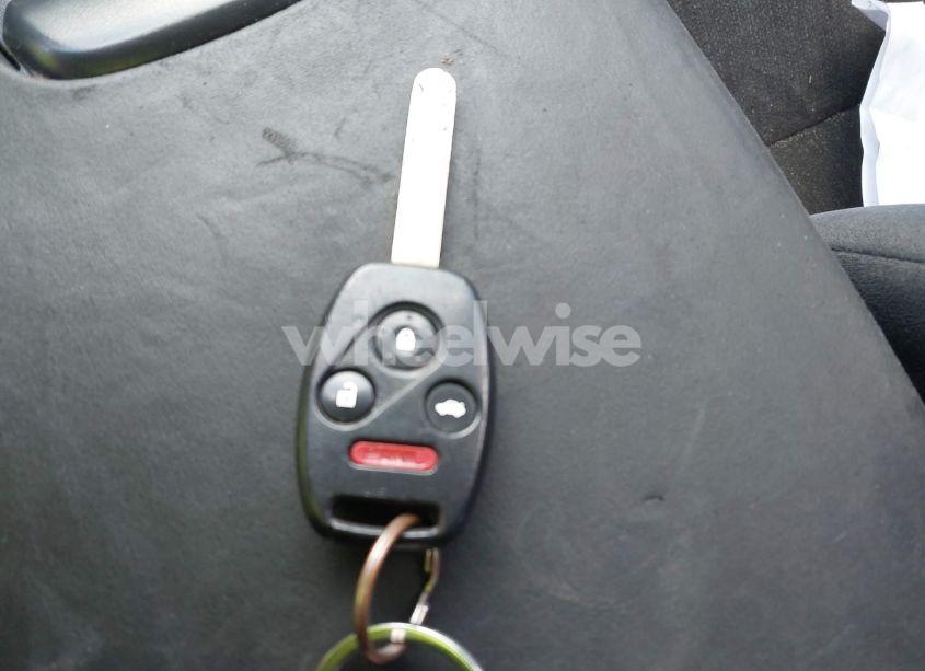 Photo 11 of 2010 Honda Accord 2.4 LX (VIN 1HGCP2F35AA150611)