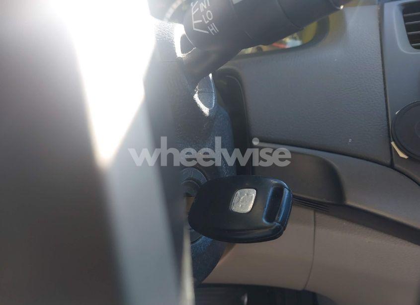 Photo 11 of 2010 Honda Accord 2.4 LX (VIN 1HGCP2F35AA157395)