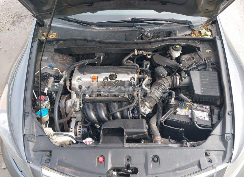 Photo 10 of 2011 Honda Accord 2.4 LX (VIN 1HGCP2F35BA043818)