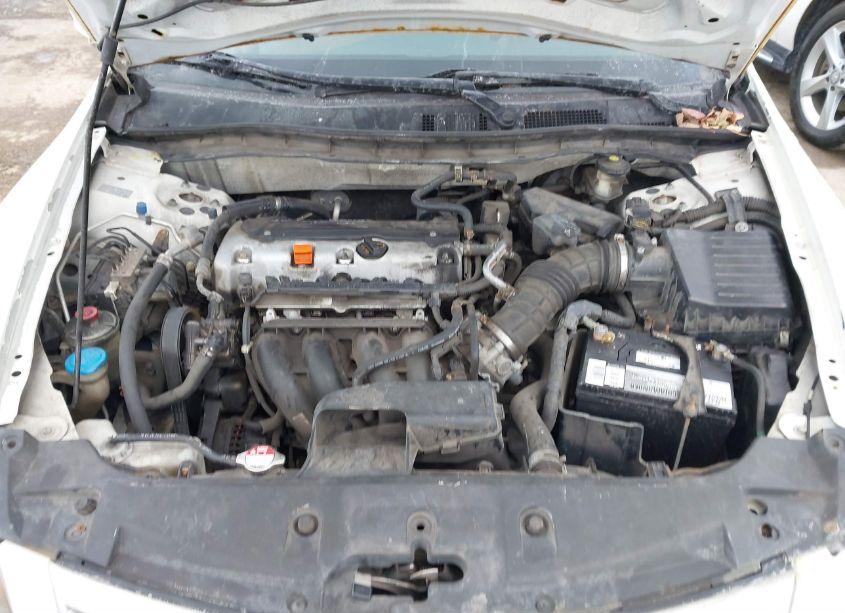 Photo 10 of 2011 Honda Accord 2.4 LX (VIN 1HGCP2F35BA082554)