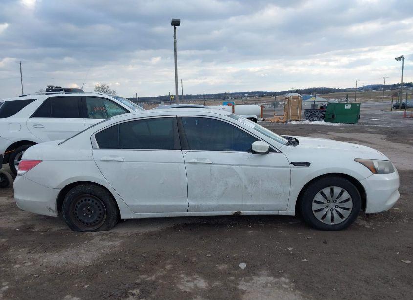 Photo 13 of 2011 Honda Accord 2.4 LX (VIN 1HGCP2F35BA082554)