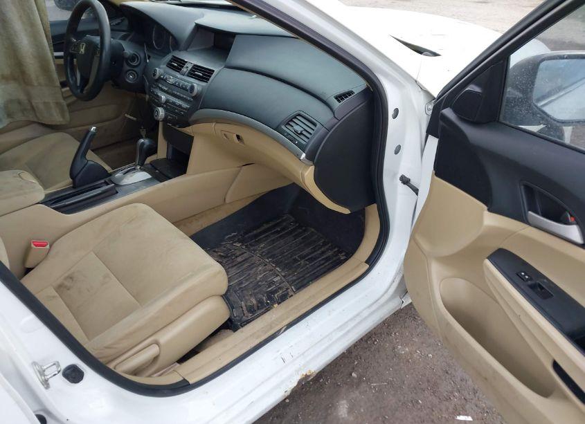 Photo 5 of 2011 Honda Accord 2.4 LX (VIN 1HGCP2F35BA082554)