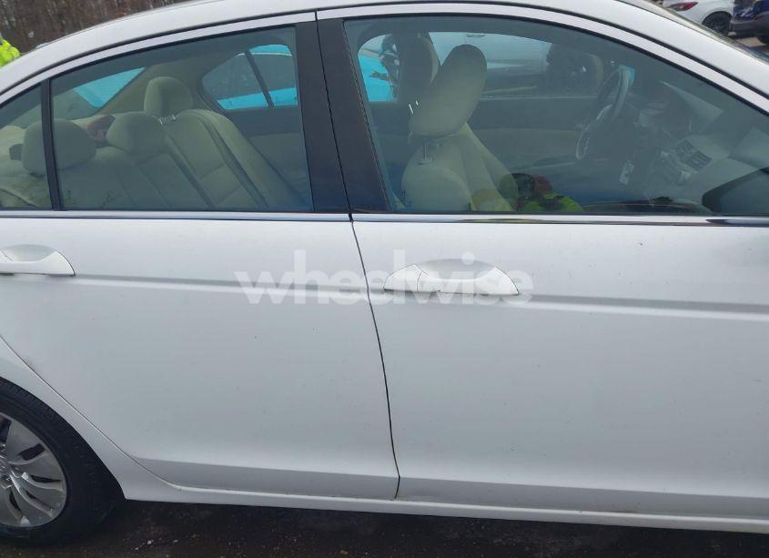 Photo 13 of 2012 Honda Accord 2.4 LX (VIN 1HGCP2F35CA016751)