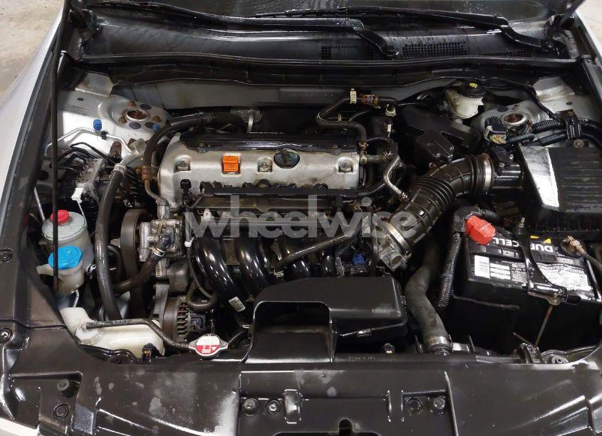 Photo 10 of 2010 Honda Accord 2.4 LX (VIN 1HGCP2F36AA006484)