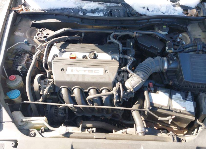 Photo 10 of 2010 Honda Accord 2.4 LX (VIN 1HGCP2F36AA007960)