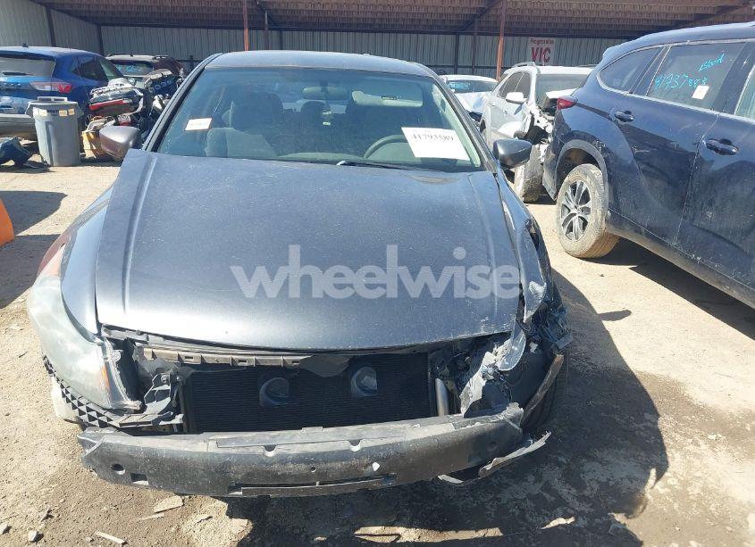 Photo 13 of 2010 Honda Accord 2.4 LX (VIN 1HGCP2F36AA031577)