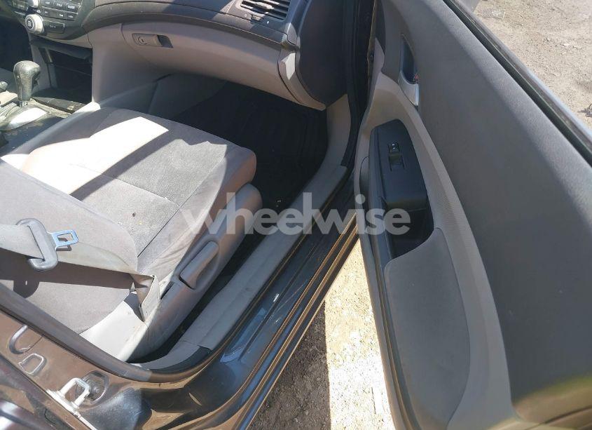 Photo 5 of 2010 Honda Accord 2.4 LX (VIN 1HGCP2F36AA031577)