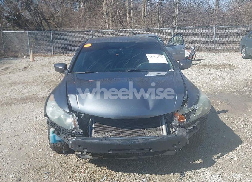 Photo 13 of 2010 Honda Accord 2.4 LX (VIN 1HGCP2F36AA083369)