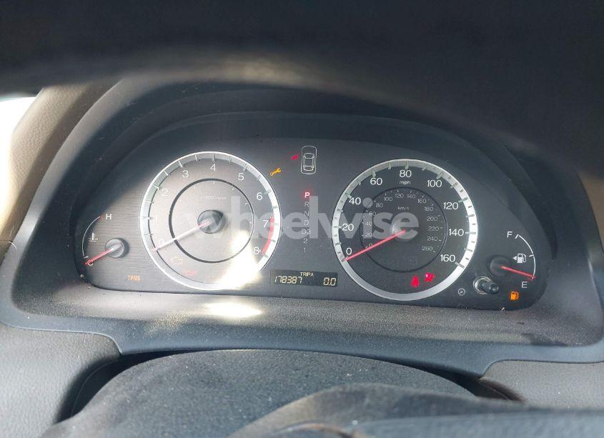 Photo 7 of 2010 Honda Accord 2.4 LX (VIN 1HGCP2F36AA109131)