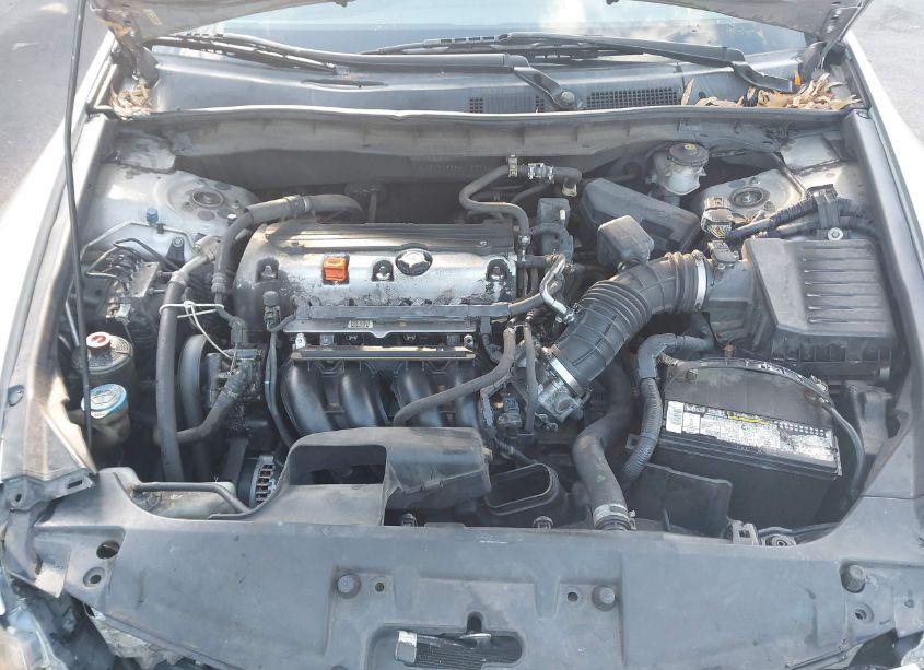 Photo 10 of 2010 Honda Accord 2.4 LX (VIN 1HGCP2F36AA149760)