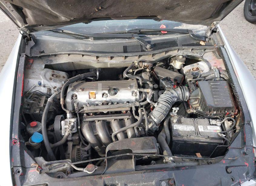 Photo 10 of 2010 Honda Accord 2.4 LX (VIN 1HGCP2F36AA156532)