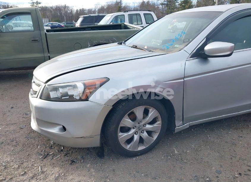 Photo 14 of 2010 Honda Accord 2.4 LX (VIN 1HGCP2F36AA156532)