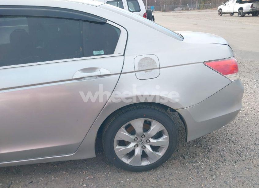 Photo 16 of 2010 Honda Accord 2.4 LX (VIN 1HGCP2F36AA156532)