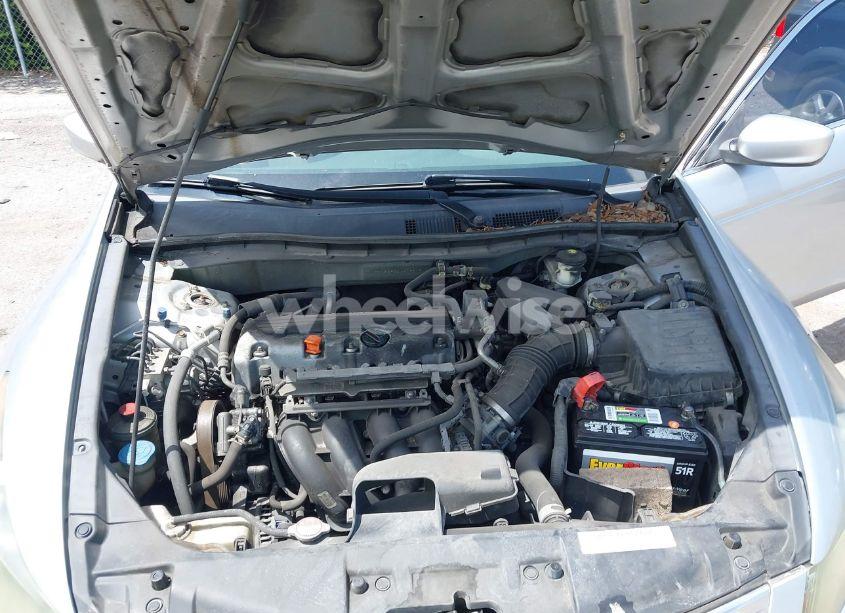 Photo 10 of 2010 Honda Accord 2.4 LX (VIN 1HGCP2F36AA190194)