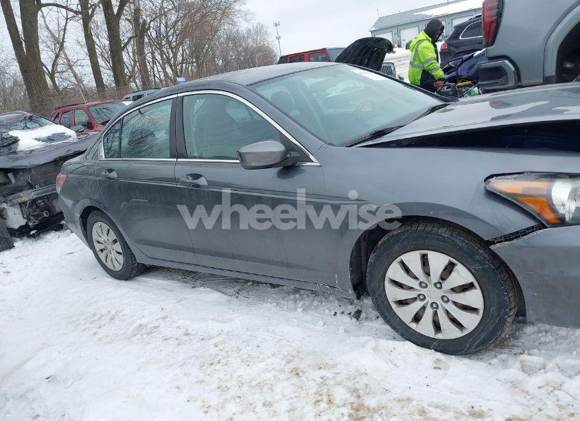 Photo 13 of 2011 Honda Accord 2.4 LX (VIN 1HGCP2F36BA032858)