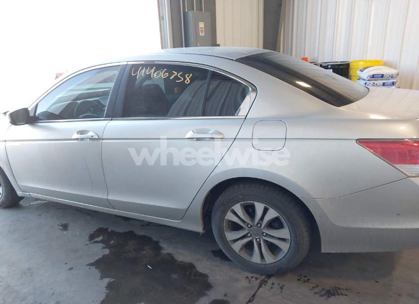 Photo 14 of 2012 Honda Accord 2.4 LX (VIN 1HGCP2F36CA075887)