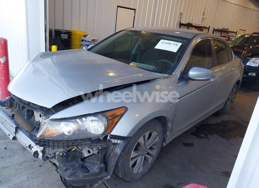 Photo 2 of 2012 Honda Accord 2.4 LX (VIN 1HGCP2F36CA075887)