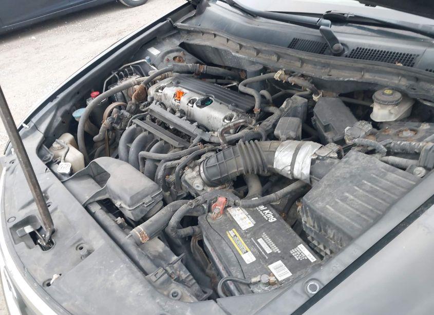 Photo 10 of 2010 Honda Accord 2.4 LX (VIN 1HGCP2F37AA015047)