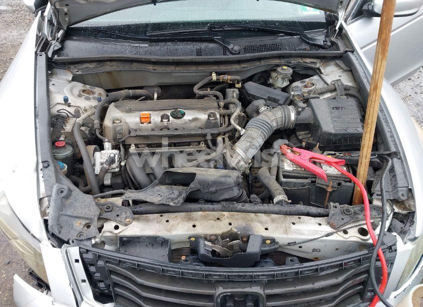 Photo 10 of 2010 Honda Accord 2.4 LX (VIN 1HGCP2F37AA029692)