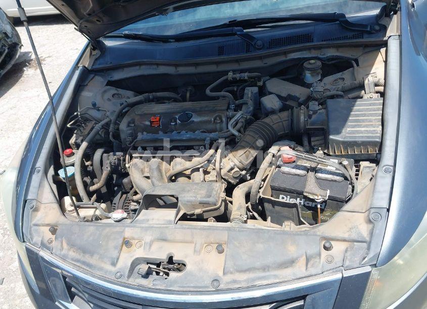 Photo 10 of 2010 Honda Accord 2.4 LX (VIN 1HGCP2F37AA159603)