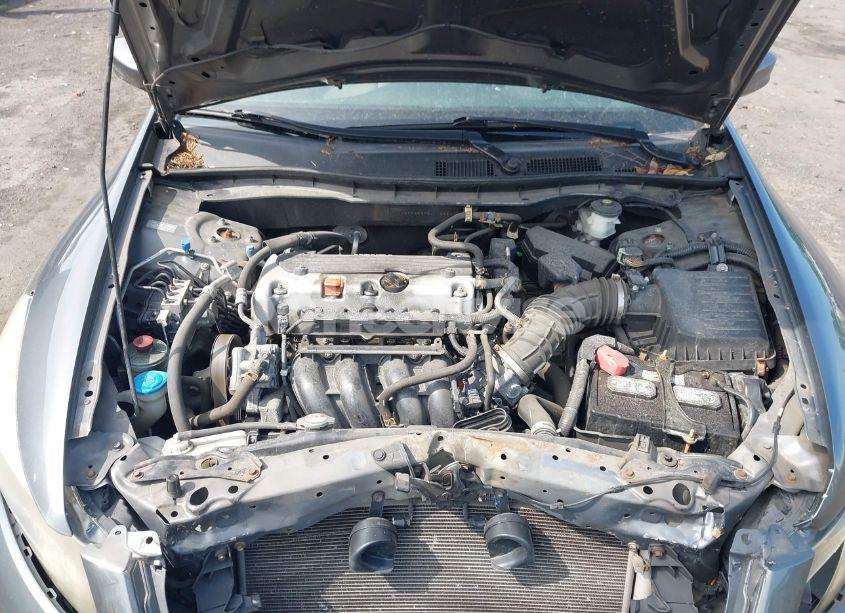 Photo 10 of 2011 Honda Accord 2.4 LX (VIN 1HGCP2F37BA115683)