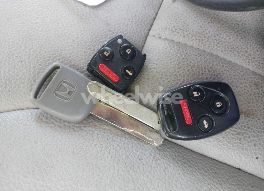 Photo 11 of 2011 Honda Accord 2.4 LX (VIN 1HGCP2F37BA120608)