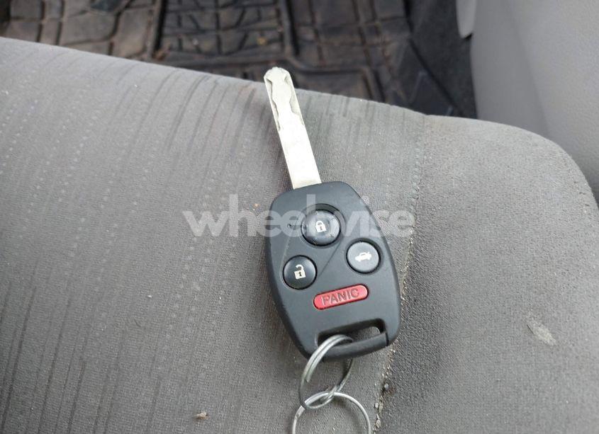 Photo 11 of 2011 Honda Accord 2.4 LX (VIN 1HGCP2F37BA124030)