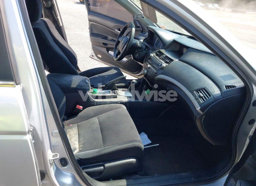 Photo 5 of 2011 Honda Accord SDN LX (VIN 1HGCP2F37BA148845)