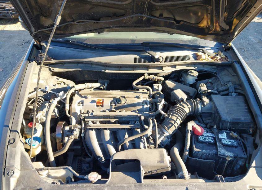 Photo 10 of 2010 Honda Accord 2.4 LX (VIN 1HGCP2F38AA054021)