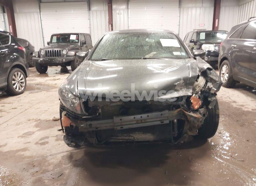 Photo 12 of 2010 Honda Accord 2.4 LX (VIN 1HGCP2F38AA118915)