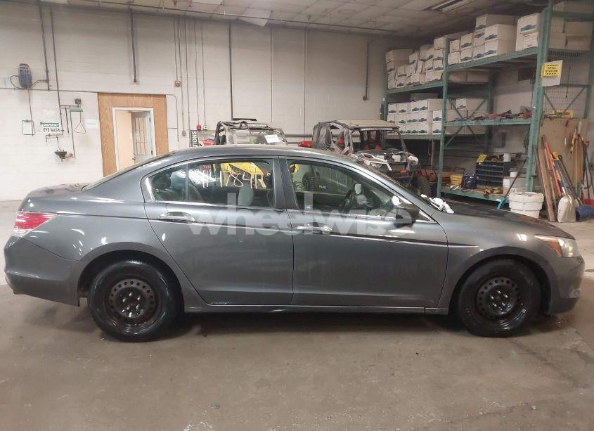 Photo 13 of 2010 Honda Accord 2.4 LX (VIN 1HGCP2F38AA131065)