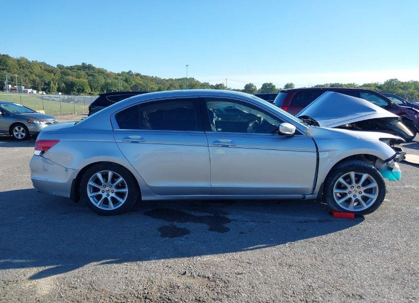 Photo 14 of 2011 Honda Accord 2.4 LX (VIN 1HGCP2F38BA000672)