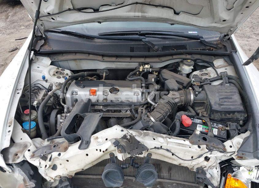 Photo 10 of 2011 Honda Accord 2.4 LX (VIN 1HGCP2F38BA013101)