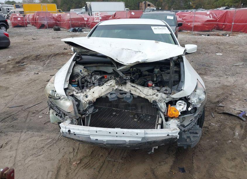 Photo 13 of 2011 Honda Accord 2.4 LX (VIN 1HGCP2F38BA013101)