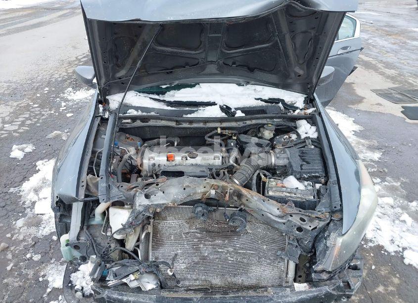 Photo 10 of 2011 Honda Accord 2.4 LX (VIN 1HGCP2F38BA015513)