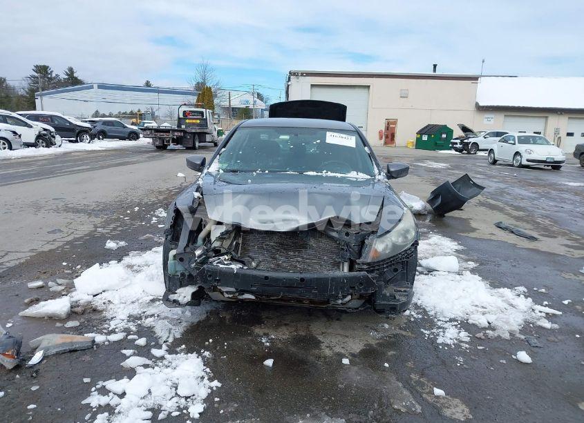 Photo 12 of 2011 Honda Accord 2.4 LX (VIN 1HGCP2F38BA015513)