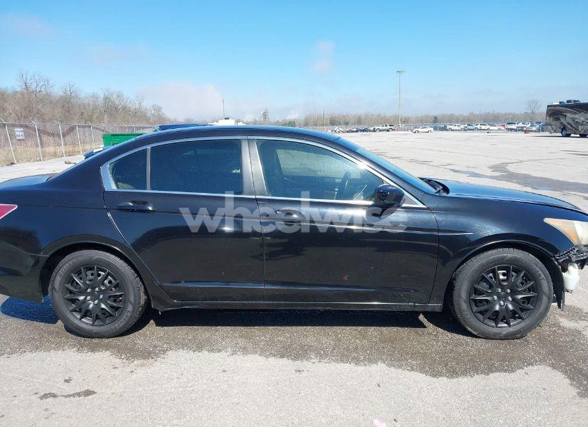 Photo 13 of 2011 Honda Accord 2.4 LX (VIN 1HGCP2F38BA058877)