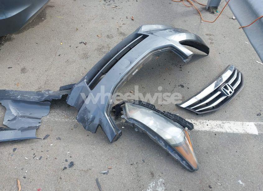 Photo 12 of 2011 Honda Accord 2.4 LX (VIN 1HGCP2F38BA146571)