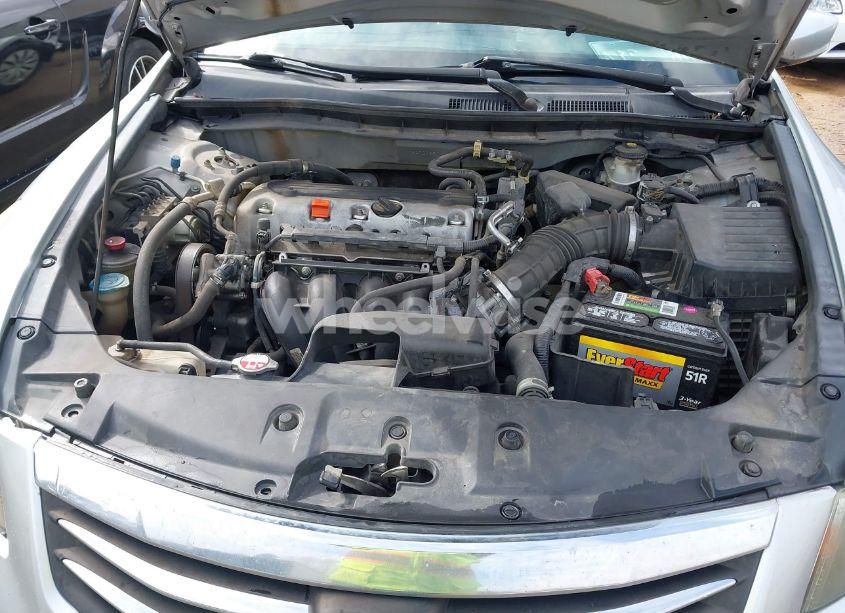 Photo 10 of 2012 Honda Accord 2.4 LX (VIN 1HGCP2F38CA170645)