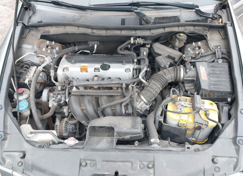 Photo 10 of 2010 Honda Accord 2.4 LX (VIN 1HGCP2F39AA022341)
