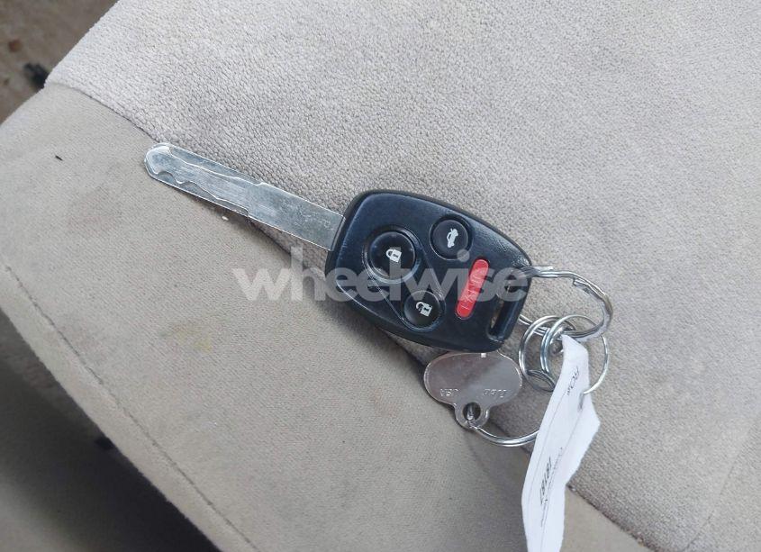 Photo 11 of 2010 Honda Accord 2.4 LX (VIN 1HGCP2F39AA087741)