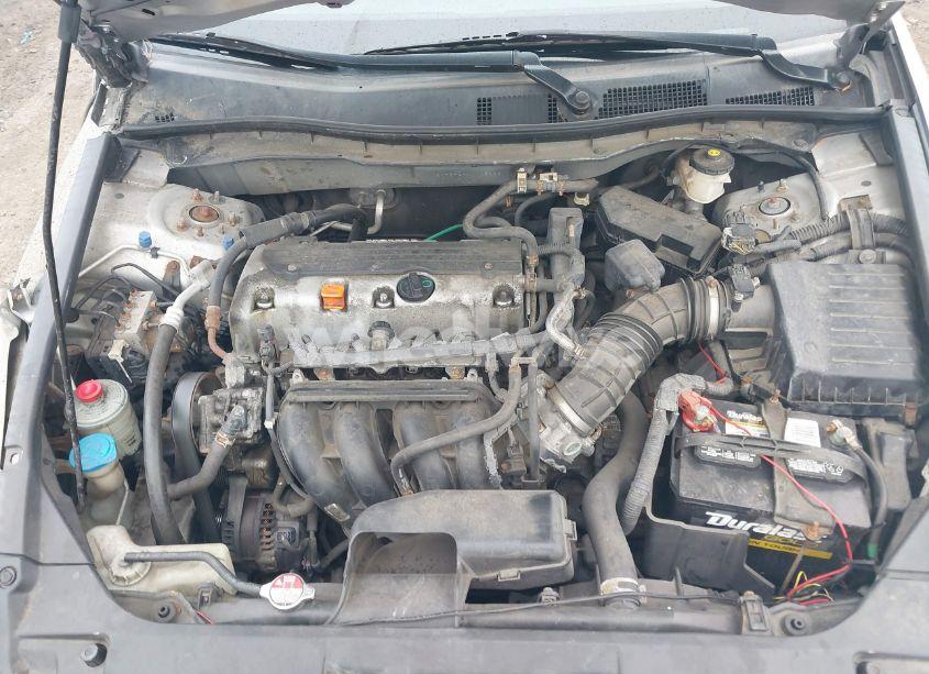 Photo 10 of 2010 Honda Accord 2.4 LX (VIN 1HGCP2F39AA105266)