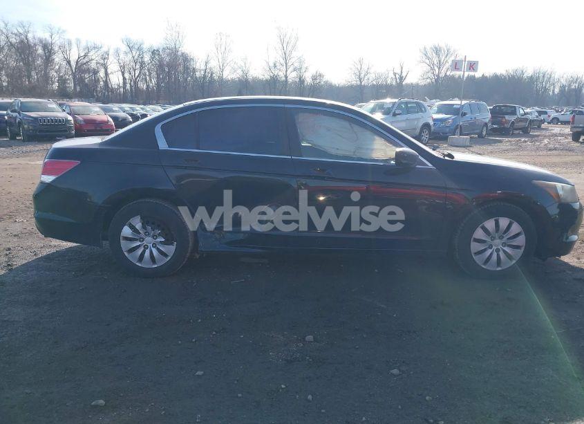 Photo 13 of 2010 Honda Accord 2.4 LX (VIN 1HGCP2F39AA116316)