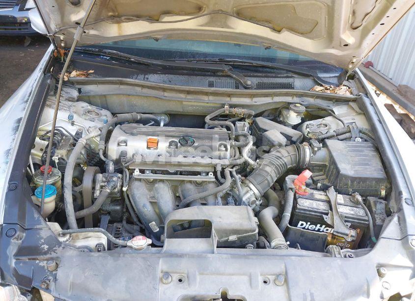 Photo 10 of 2010 Honda Accord 2.4 LX (VIN 1HGCP2F39AA149767)