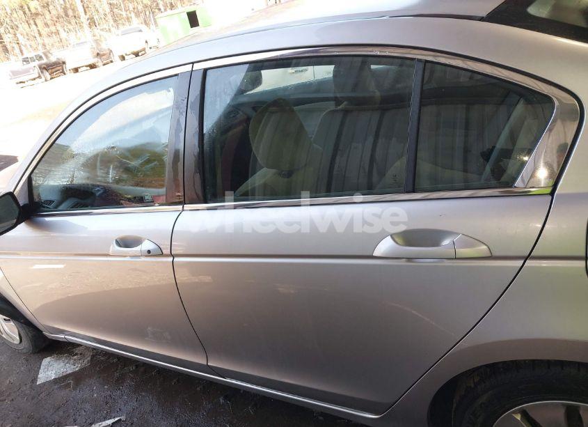 Photo 14 of 2010 Honda Accord 2.4 LX (VIN 1HGCP2F39AA149767)