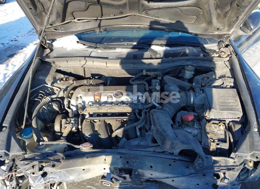 Photo 10 of 2010 Honda Accord SDN (VIN 1HGCP2F39AA152376)